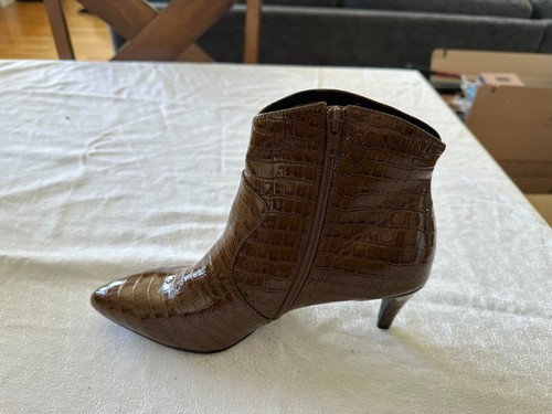 Botines Vero Moda EU 40 estampado cocodrilo marrón tacón 6 cm encaje - Imagen 7 de 19