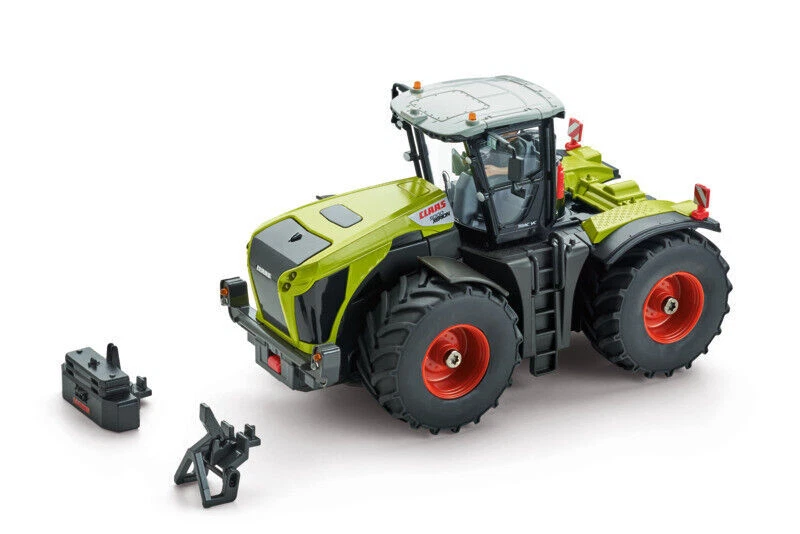 Siku Radio Controlled Claas Xerion 5000 TRAC VC Bluetooth App Control 02552700 - Image 2 of 4