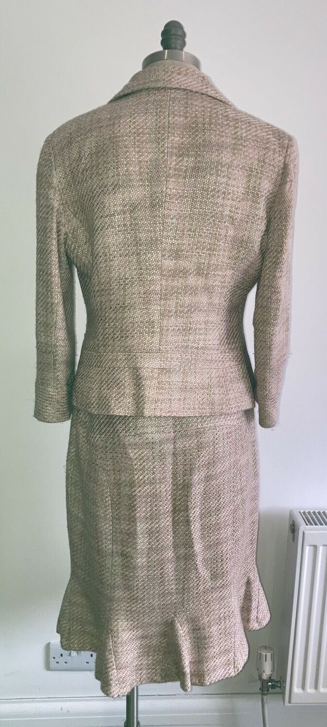 VINTAGE 1990s ALBERT NIPON PINK TROPHY JACKET &  SKIRT SUIT 20" armpit to armpit 6