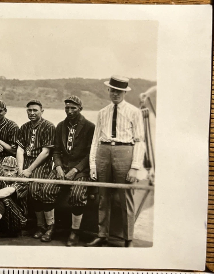 Postal vintage del equipo de béisbol USVB de los años 1918-1930 AZO RPPC - sin compensación, excelente estado Foto 3 de 4