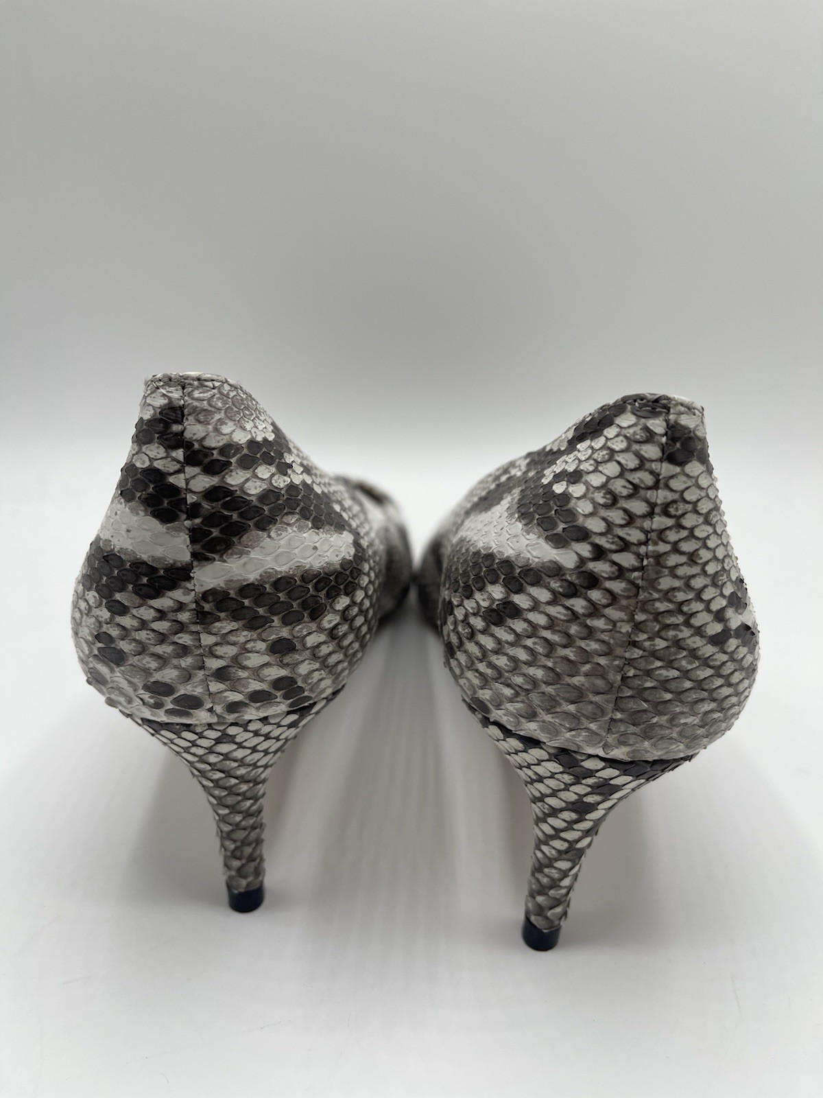 STUART WEITZMAN Womens 9 M Python Snakeskin Point… - image 9
