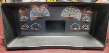 2015 VOLVO VNL USED INSTRUMENT CLUSTER P#22261637-P01 / 714-11002