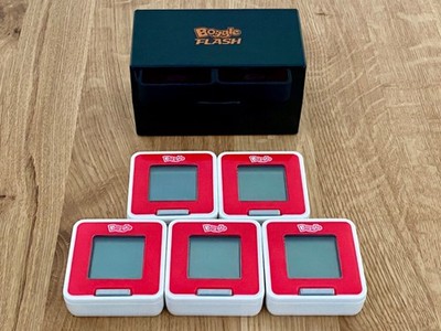 Boggle Flash von Hasbro Elektonisches Wortspiel Lernspiel guter Zustand