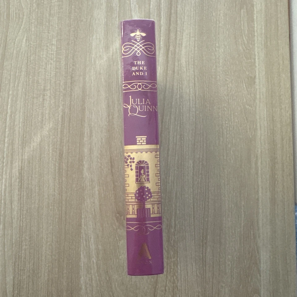 Bridgerton The Duke and I Deluxe Collectors Edition SIGNED Julia Quinn EXCLUSIVE - Image 4 of 4