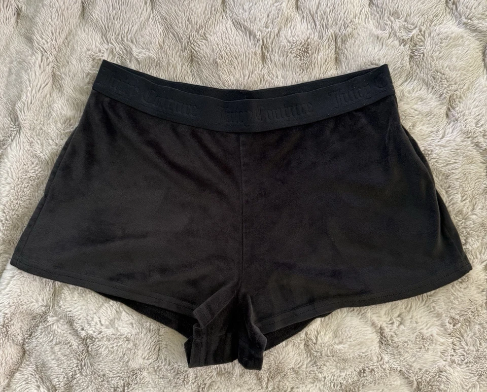Vintage Juicy Couture Velour Shorts Y2K 2000’s Size M Style 1751-47 RN 90410 - Image 2 of 4