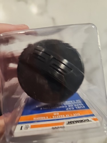 Dorman Fuel Cap Neck Cover 55299 Capless | Fits Cadillac Chevrolet GMC - Foto 11 di 12