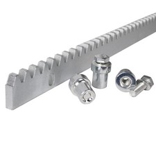 Zahnstange 30x8 mm f&uuml;r Schiebetore bis 600 kg, Torantrieb, Zackenleisten Modul 4