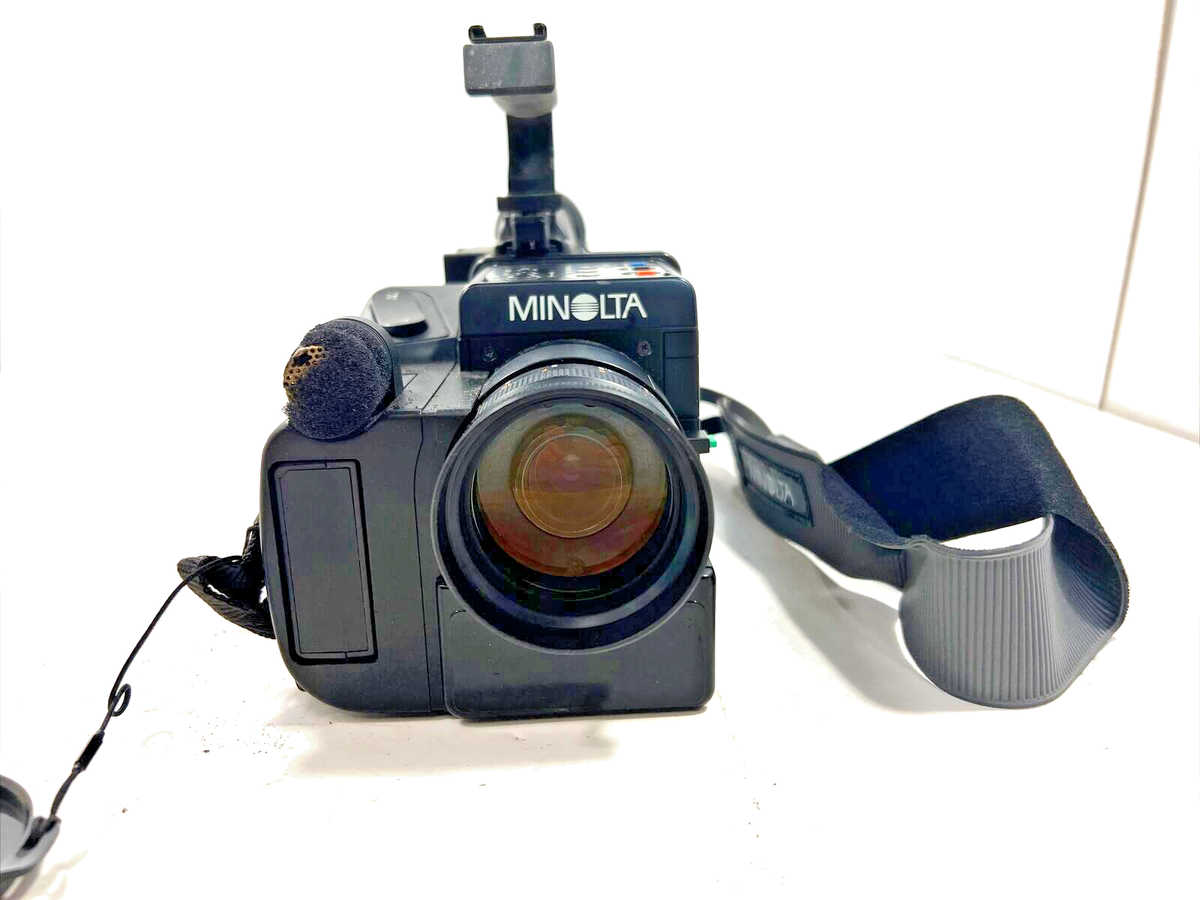 Minolta CR-8000S AF Image Sensor Video Camera With Cassettes