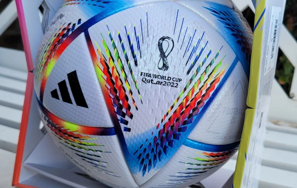 Adidas AL Rihla Pro Official Qatar 2022 FIFA World Cup Match