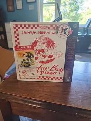 Transformers X Stranger Things Collaborative Code Red F7139 New