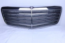 07-09 Mercedes W211 E350 E550 E320 Hood Radiator Grille Grill Chrome OEM