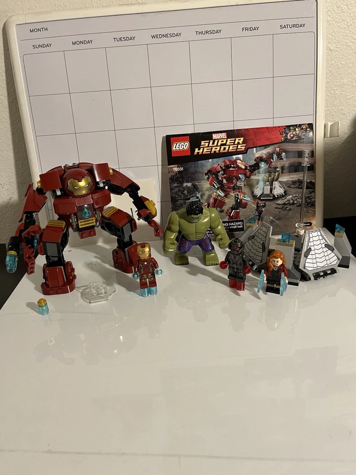 LEGO Marvel The Hulk Buster Smash (76031) – Complete w/ Manual 2015 - Image 2 of 4