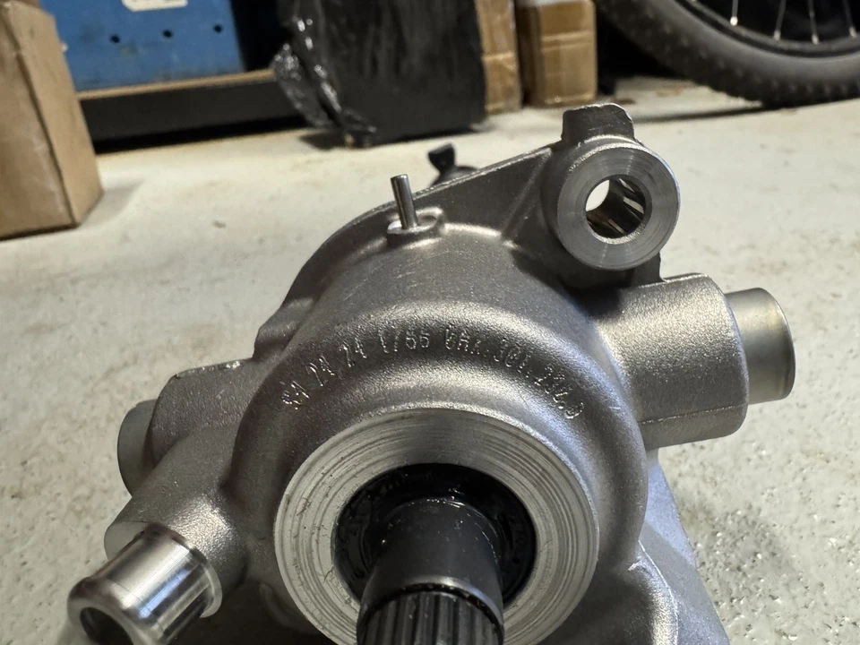 VOLKSWAGEN TRANSPORTER/CRAFTER GRARBOX Selector Fork 0A5301230G NEW GENUINE - Image 3 of 4