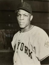 Willie Mays New York Giants 1952 Black And White Concentrated 4x6 Picture Celeb