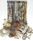 FASHION /COSTUME/CRAFT JEWELRY NECKLACE LOT - VINTAGE TO NOW, ASSORTED MATERIALS