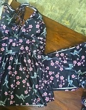 Women s 2-Piece Black Floral Tankini Set Strappy Adjustable Strap Swim Shorts L