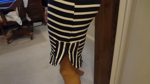 SCHLANK SITZENDES MONTEAU KLEID GRÖSSE SMALL !!!  NEU MIT ETIKETT - Bild 4 von 8