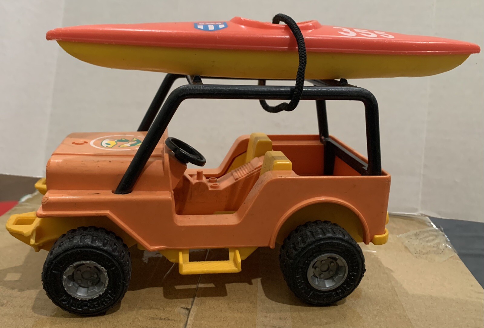 Vintage Fisher Price Adventure People Trailblazer Northwoods Jeep With 355 Kayak