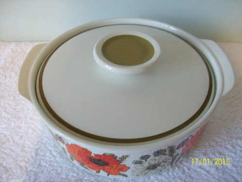 J G Meakin. Studio Pottery. Poppy. Tureen. Serving Dish. Vegetable Server. - Picture 2 of 8