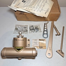 Norton D Potbelly Traditional Surface Mount Door Closer Left Hand, New Old Stock