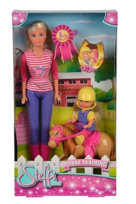 Steffi Love und Evi mit Pferd Puppe Simba Reitset