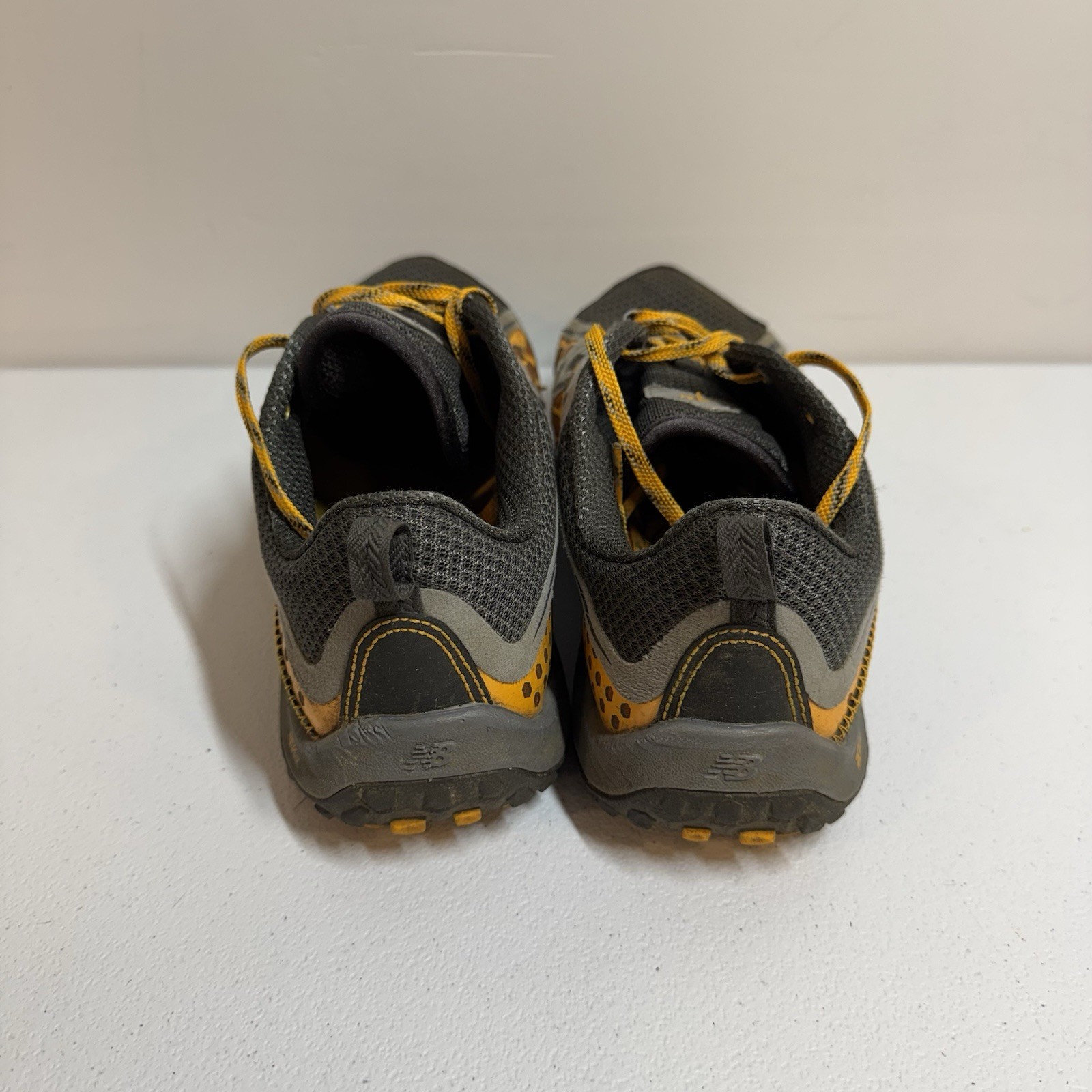 New Balance MO99 GO Vibram Trail Sneakers Men 9 EEEE 4E Honeycomb Vibram REVlite thumbnail 4