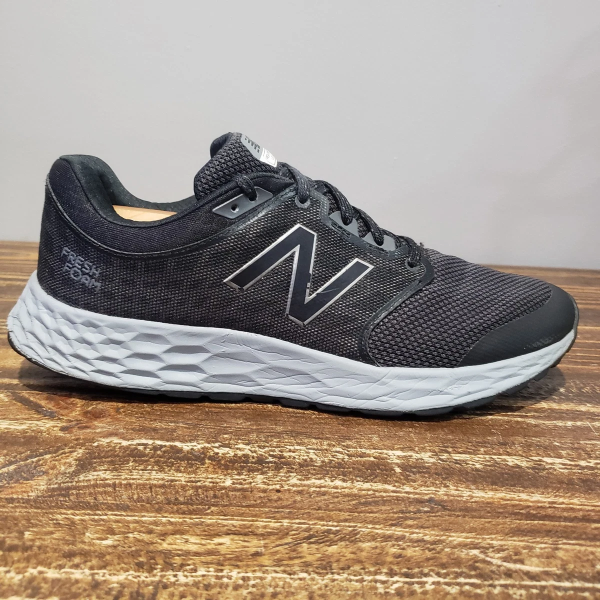 New Balance Fresh Foam 1165 Sneakers for Men for Sale  display picture 2