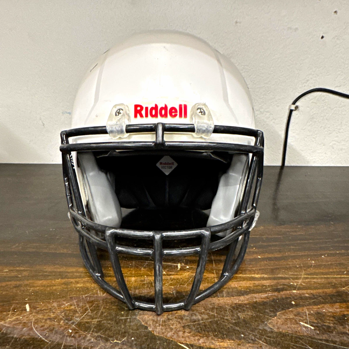 Preços baixos em Riddell Capacetes e Chapéus | eBay
