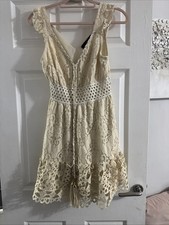 Pretty Dress H&L Size Small/medium Cream Yellow