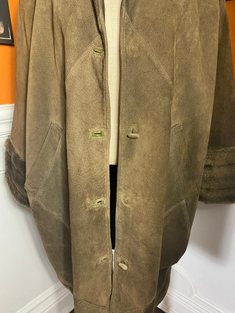 コート GIORGIO ARMANI Brown Fur Coat Vintage Giorgio Armani Fur Suede Coat With Fur Trim in Size