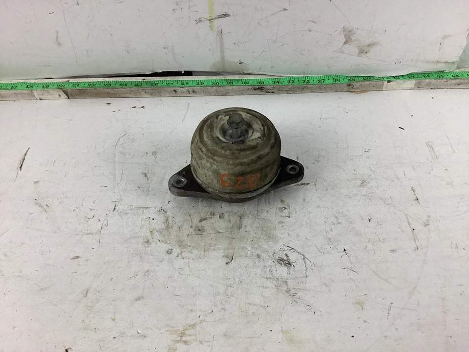 2008-2011 Mercedes-Benz C300 C350 Engine Mount A2042401517 OEM - Image 3 of 4