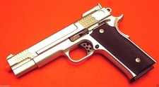 Metal Body and Metal Magazine Airsoft Spring Pistol Shoot at 350 FPS M945 Silver