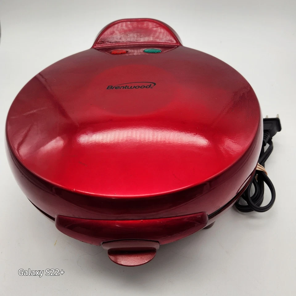 Máquina de Quesadilla Roja 7" Tortilla Brentwood TS-120; 900 W 6 porciones antiadherente Foto 2 de 4
