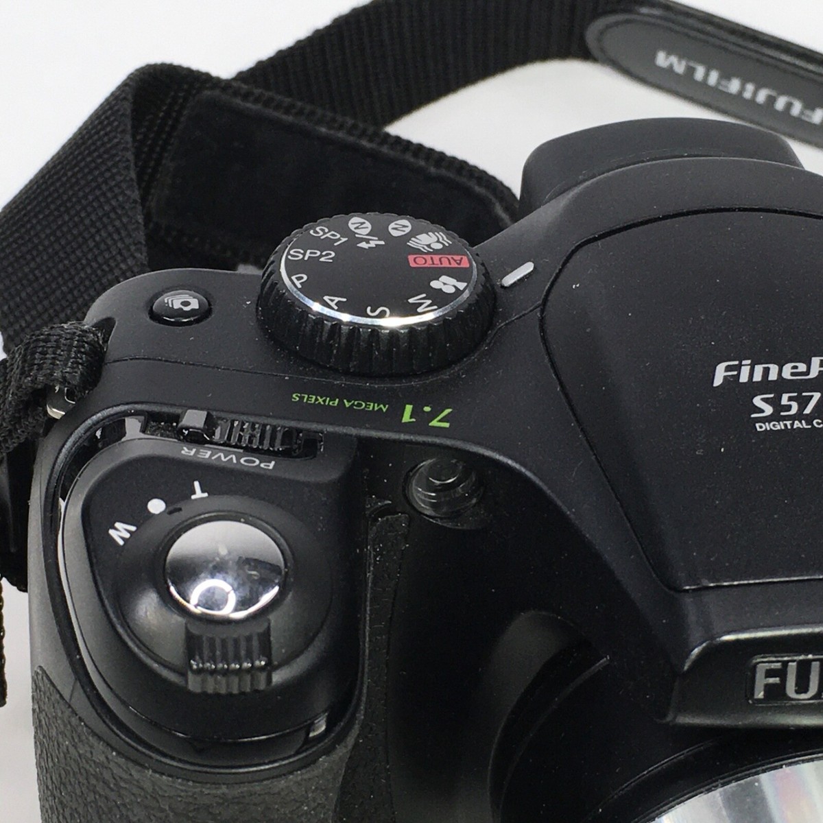 【動作品】Fujifilm FinePix S5700 デジタルカメラ 単3電池 FUJIFILM FinePix S5700 デジカメ 単3電池使用 - メルカリ