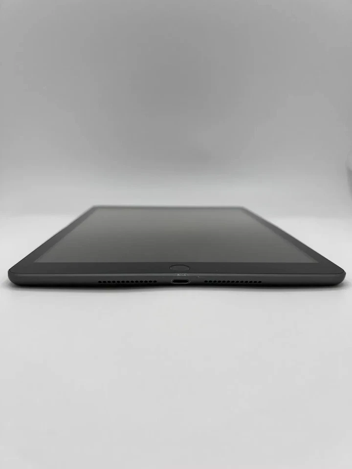 Apple iPad 7th Gen. 32GB Gray WiFi -  A2197 - MW742LL/A - Image 3 of 4