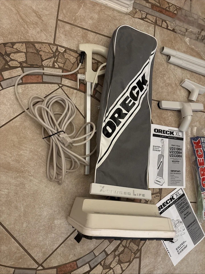 ORECK POWERFUL TWO CLEANER FLOOR CARE SYSTEM Vacuum U2520RH & Handheld BB-AWSQ - Image 3 of 4