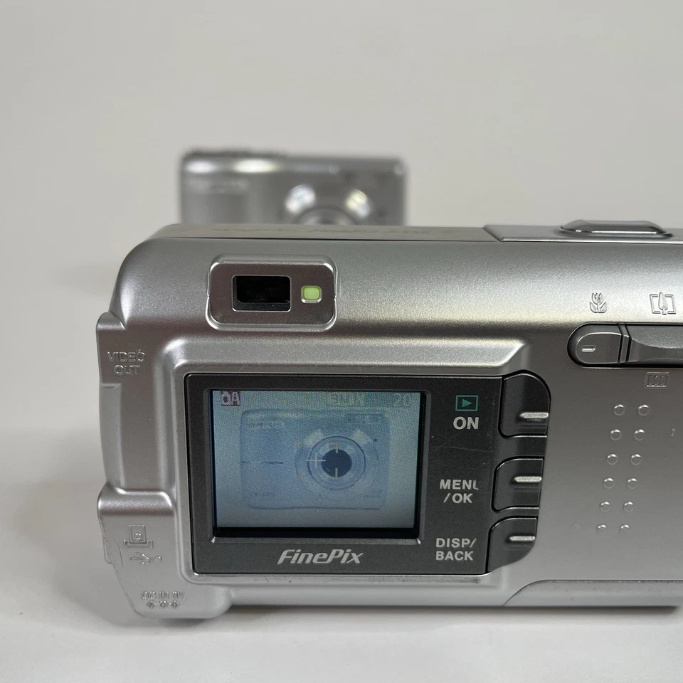 Fujifilm Digital Camera FinePix A330 3.2MP Digicam Y2K Silver Tested Working! - Image 3 of 4
