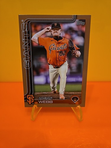 2025 Topps Series 1 Logan Webb #710/2025 San Francisco Giants - Picture 1 of 9
