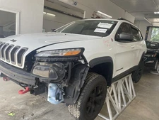 Used Body Control Module fits: 2014 Jeep Cherokee Body Control BCM halogen headl