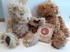 Boyds Bear plush 7" tall 2 bears holding hands with hearts Valentine Heirloom