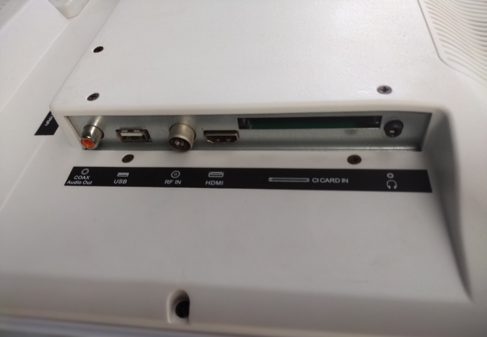 L22FEDW12 Logik 22" FED LED TV with combo DVD PLAYER eBay