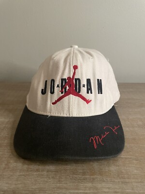 Vintage Nike Air Jordan Hat Snapback Cap Jumpman Chicago Bulls White NBA 