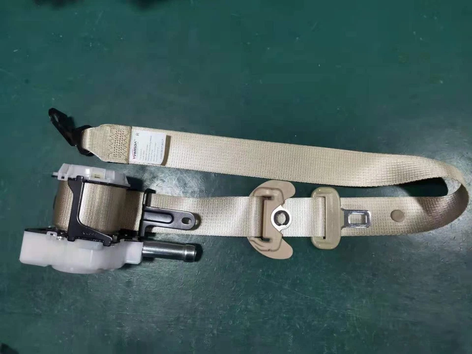 Cinturones de seguridad delanteros para Toyota Highlander 2010-2015 Foto 2 de 4