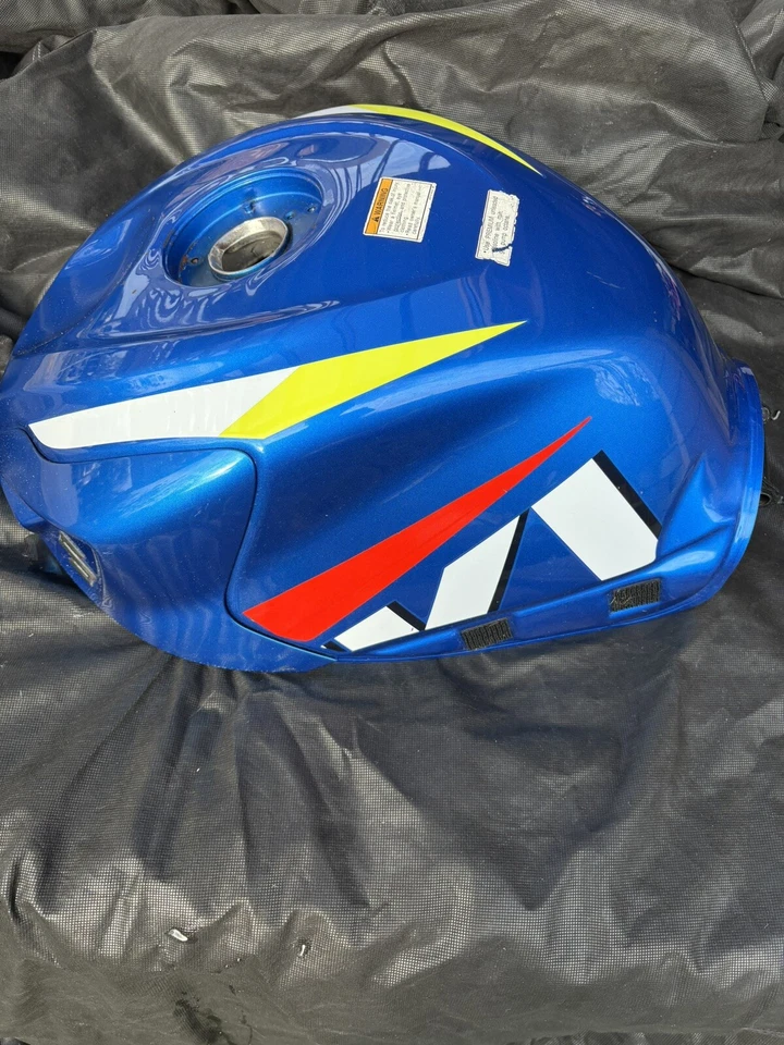 Suzuki GSXR600 GSXR750 2015 tanque de combustible de gasolina OEM Foto 3 de 4