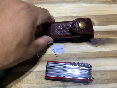 Victorinox Champion knife Officer Swiss early mod. (lot#15654)