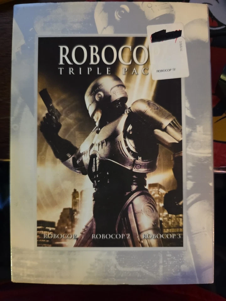 RoboCop - Triple Pack 1 2 3 (DVD 2008 3-Disc Set) with Slipcover - new/sealed Foto 3 de 4
