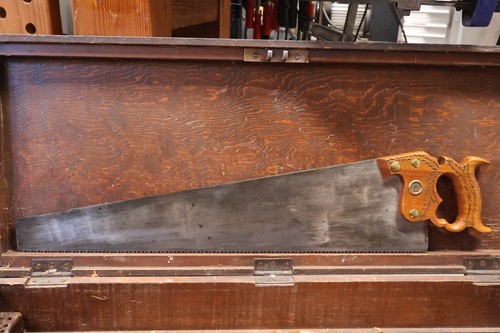 Disston & Son No. 12 Rip saw 5 1/2 PPI, 1896-1917 Sharp and Straight