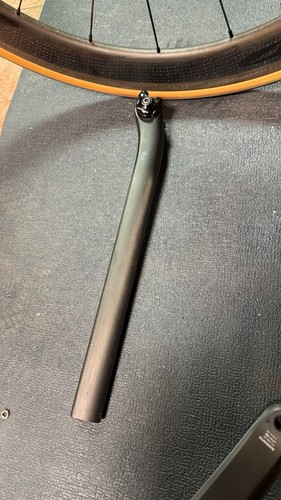 Specialized Tarmac SL6 Seatpost Wedge Clamp Cover Black - Picture 7 of 15