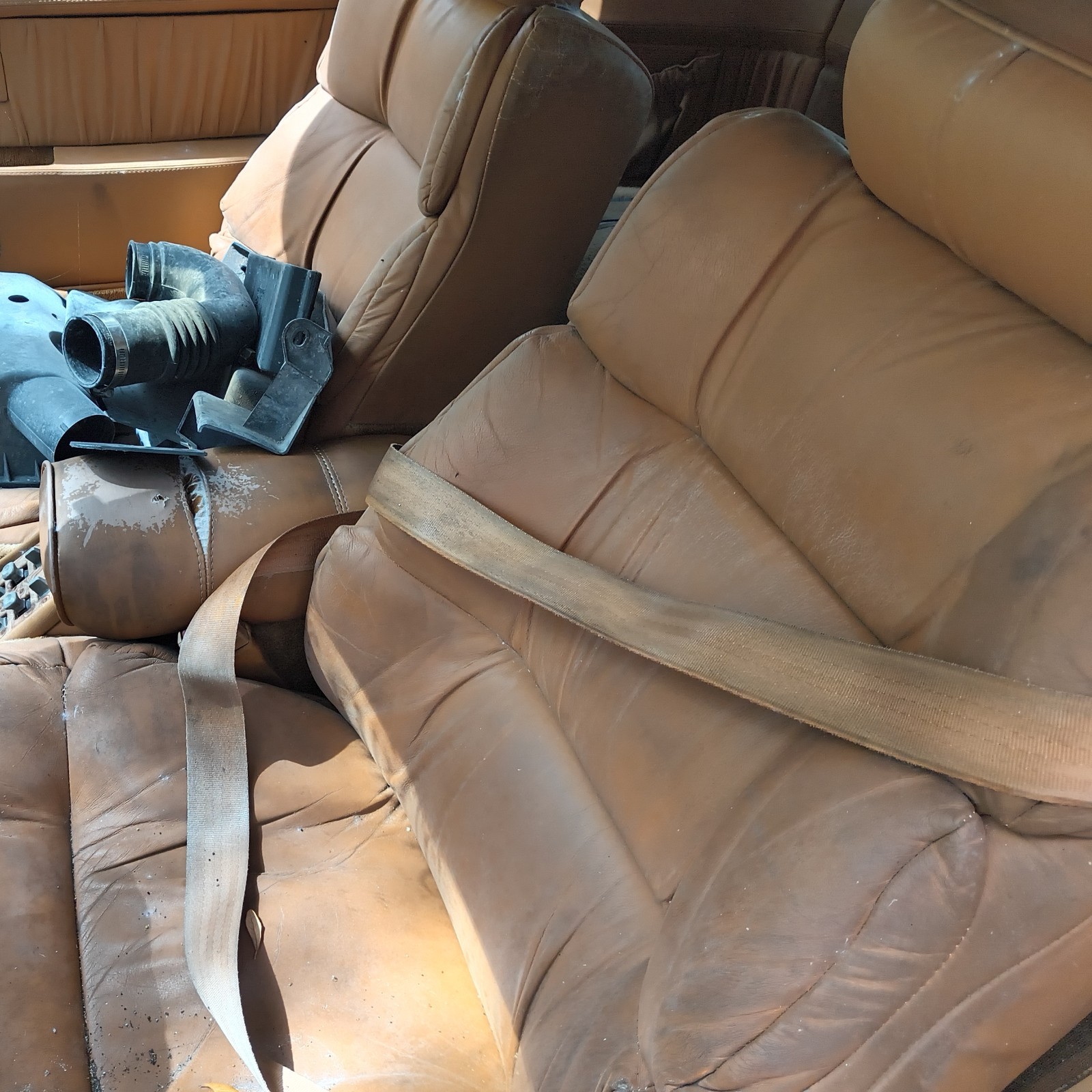 1990 Chrysler TC Maserati Two-door Roadster Hardtop Convertible For Parts