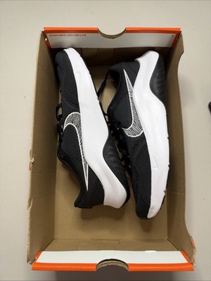W NIKE LEGEND ESSENTIAL 3 NN (WOMENS 8.5)